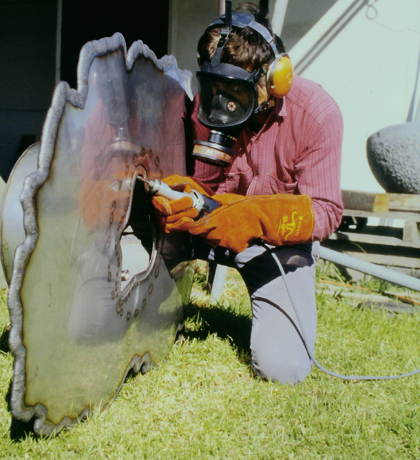 Vlase Nikoleski working on fountain commission